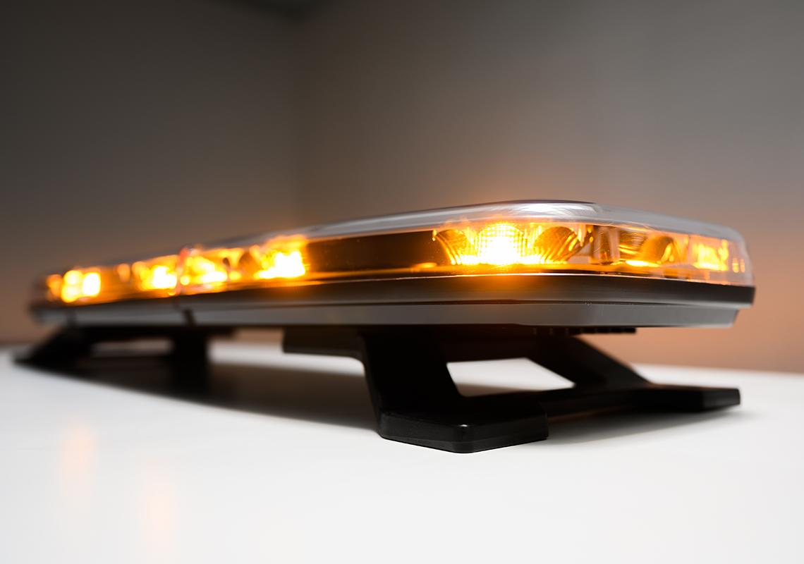 Barra di segnalazione a LED ultra piatta ambra 1550 mm COMPLETA